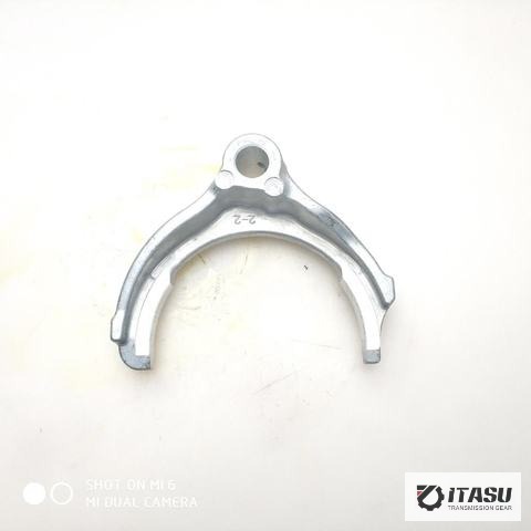 GEARBOX FORK FORTOYOTA HILUX HIACE 33213-35040 33213-25011