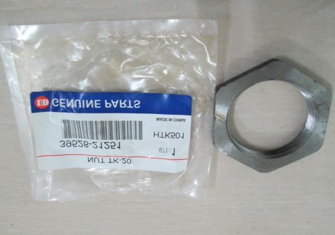 HUB NUT 3952821251 FOR NISSAN