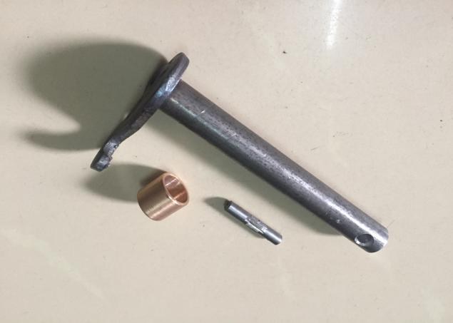 SHIFT FORK 113721305B
