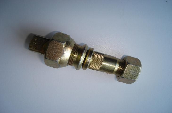 WHEEL HUB BOLT 8971476121 FOR ISUZU