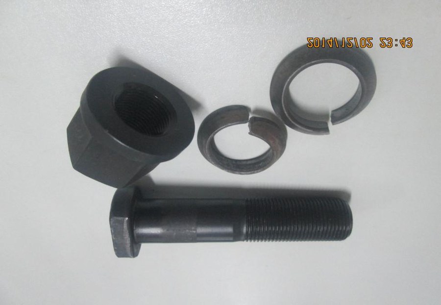WHEEL HUB BOLT 3524020071 FOR MERCEDES