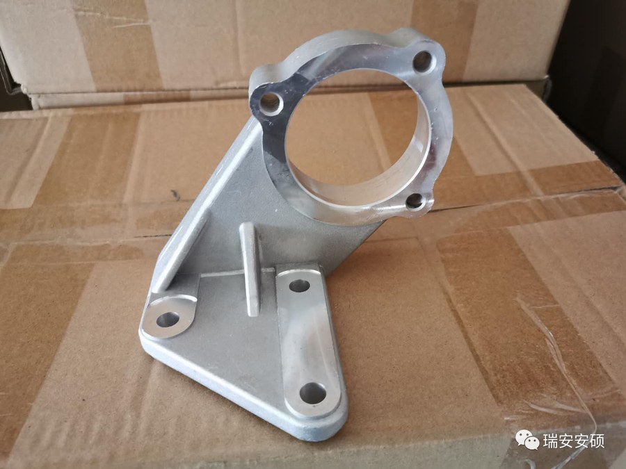 HOUSING TRUMPCHI 18